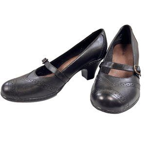 Clarks Black Leather Mary Janes Maryjane Pumps Heels shoes Womens Size 8 EUC